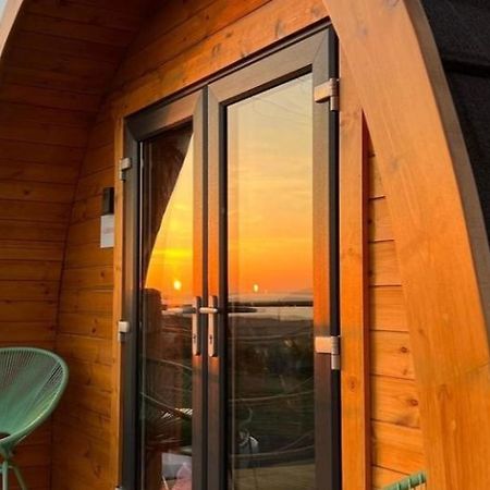 The Sleepy Crofter Glamping - Achiltibuie Hotell Exteriör bild