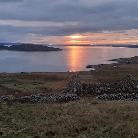 The Sleepy Crofter Glamping - Achiltibuie Hotell Exteriör bild
